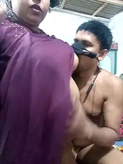 Indian_Hot_Babhi