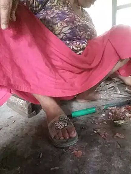 Indian_Hot_Babhi