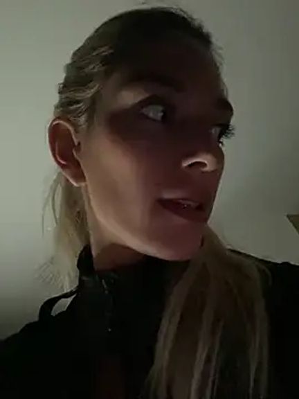 Bellalolahot