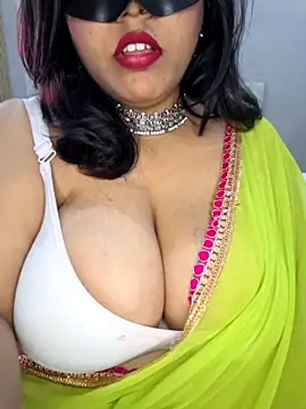 PRIYA_THE_QUEEN