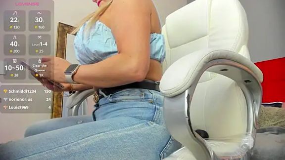 Holly_madison_