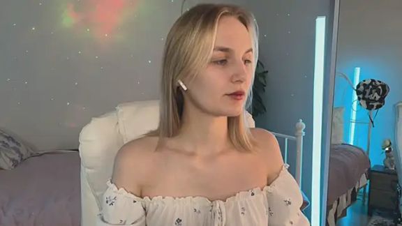 _Vikky_Moon_