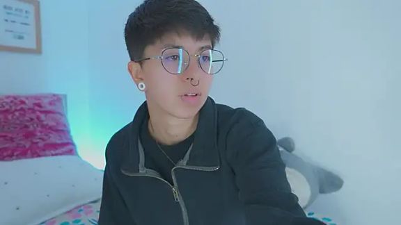 tommy_blue
