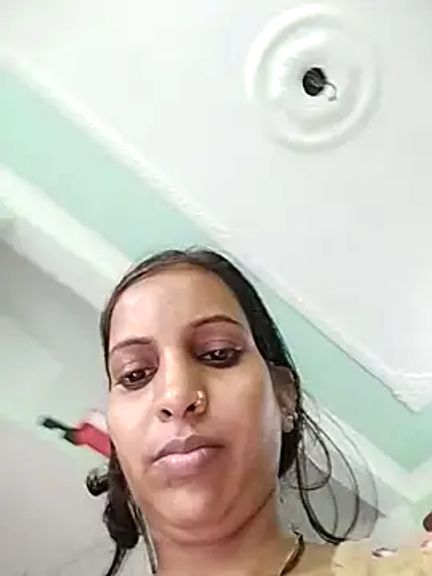 Hotty-Nidhi