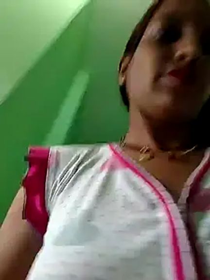 Hotty-Nidhi