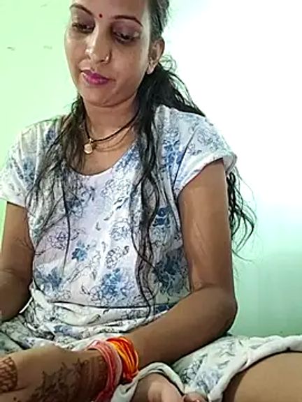 Hotty-Nidhi