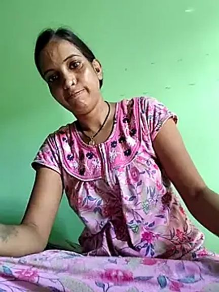 Hotty-Nidhi