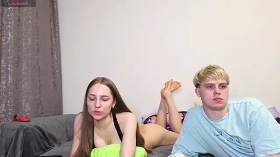 Emily_and_Ilumi