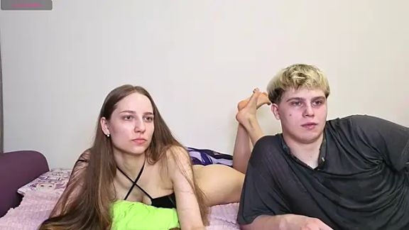 Emily_and_Ilumi