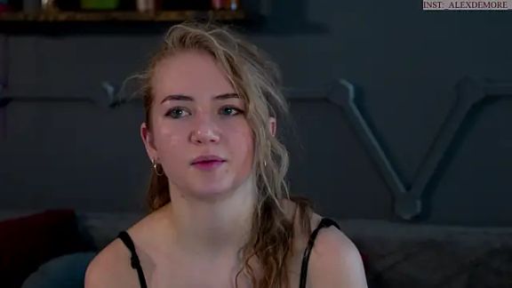 Alexandra_Demore