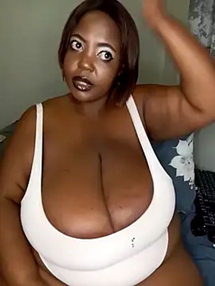LUSTFULBOOBSS