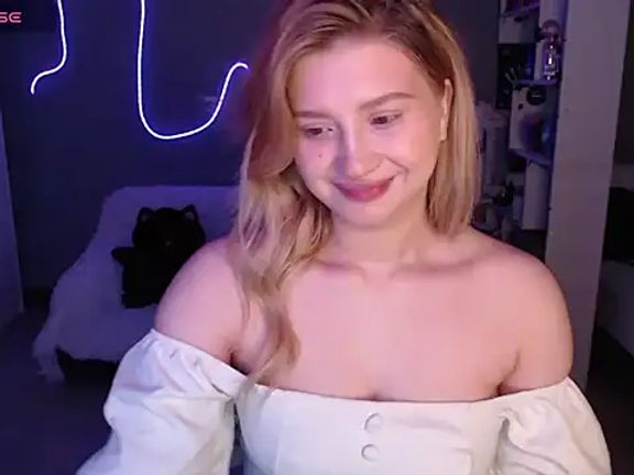 Sweet_Nicole_333