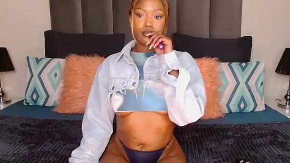 Seductive_Onicahh