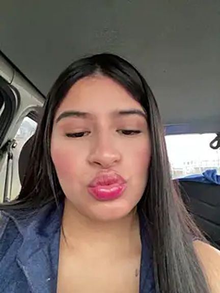 andrea_gomes_