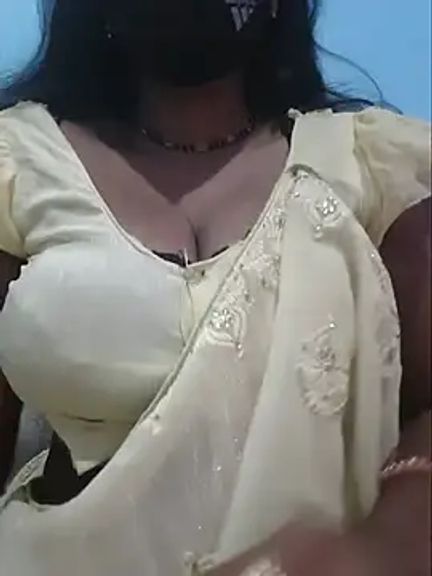 Sexyradha_