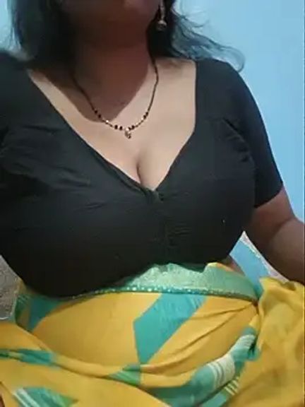 Sexyradha_