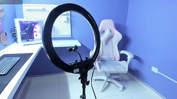 Alice_26_