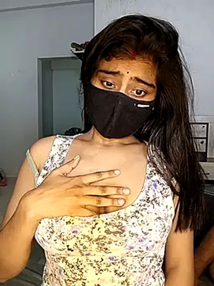 COLAMBIA_X_GURL