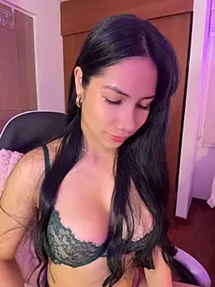 ArianaReynoldss
