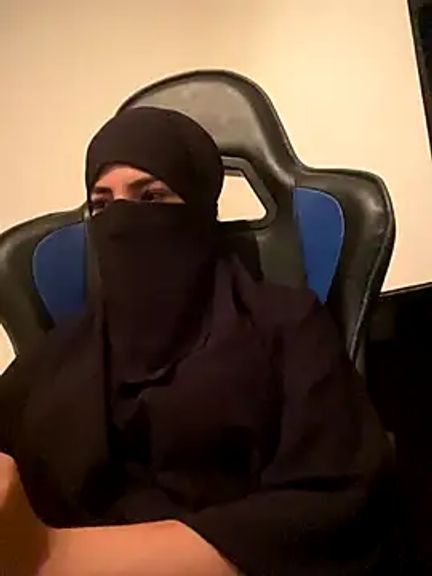 Hijabi_HotGirls