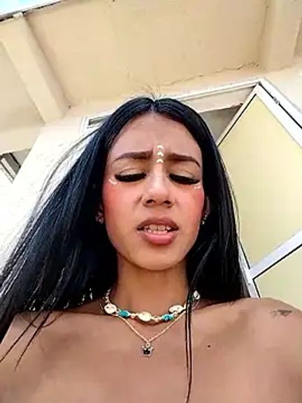Juliana_Xander