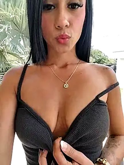 Juliana_Xander