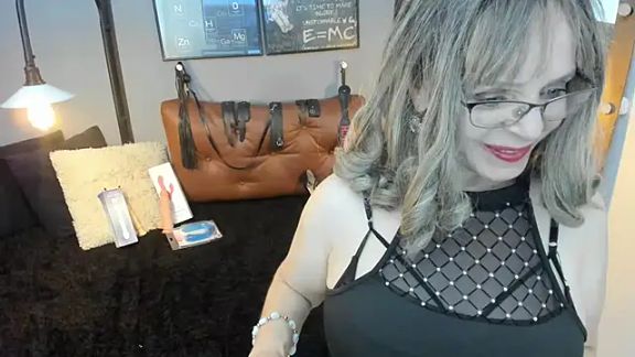 Samantha_mature56