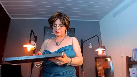 Samantha_mature56