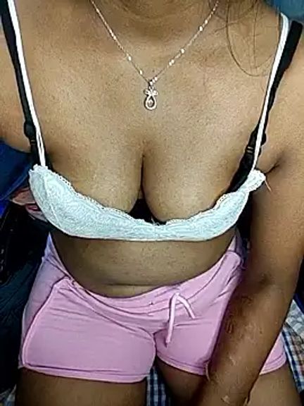 Lucky_telugu_ammay
