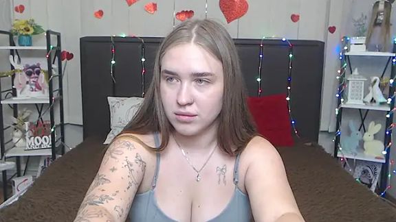 LauraHlot