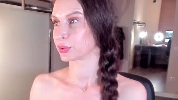 Mila_Anders