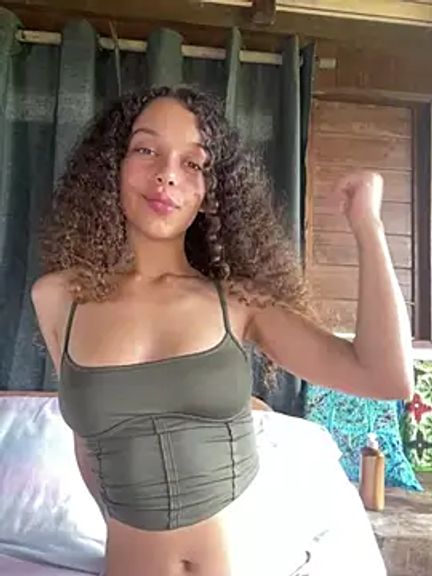 Rati_Curly