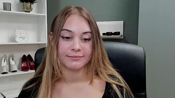 kitty_valeria