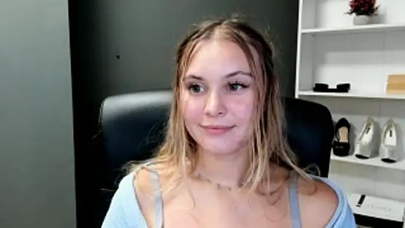 kitty_valeria