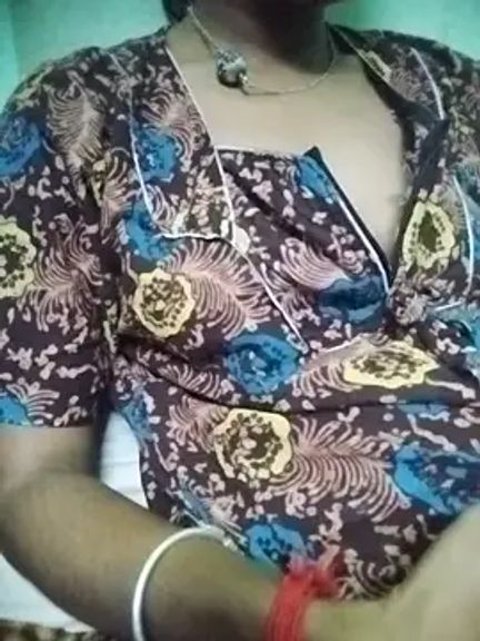 aadhini01