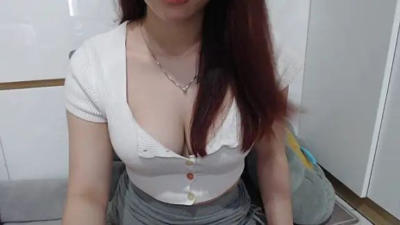 18young_Amina-