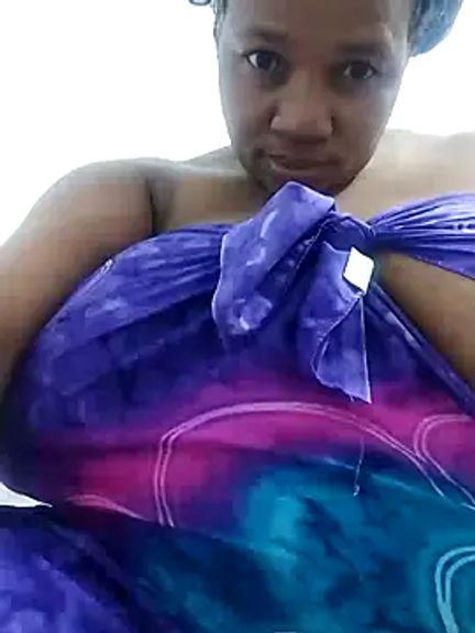 Bustyslave48
