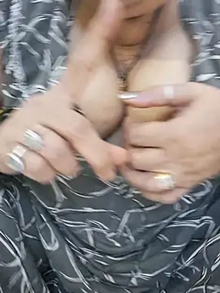 Kavya_XX