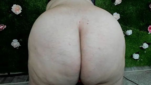 Huge_Titties_
