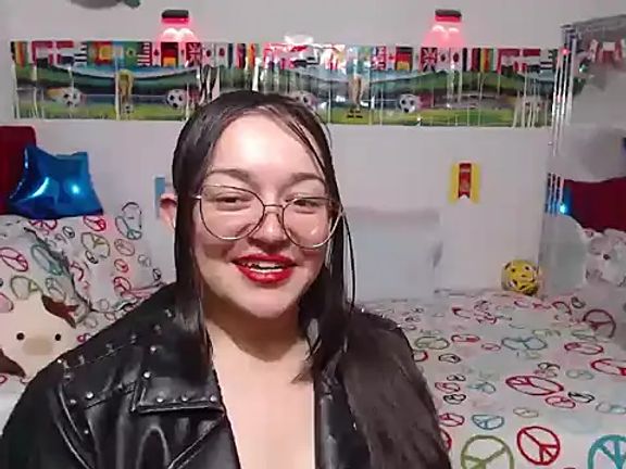 Angela_18honey