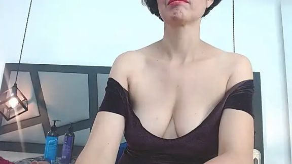 amanda_ramirez