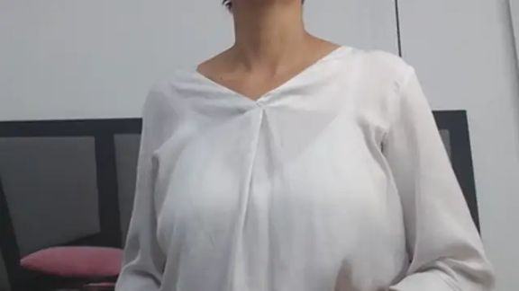 amanda_ramirez