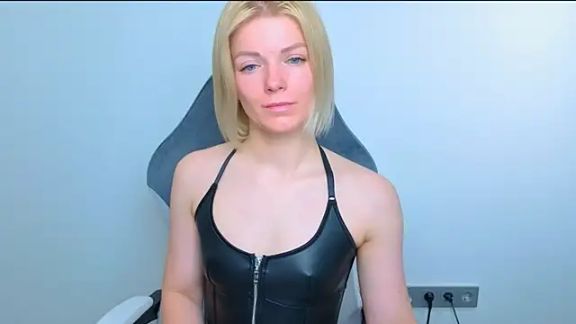 Lily_Daviss