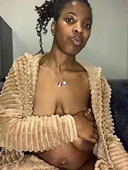 Queen-Boobylicious