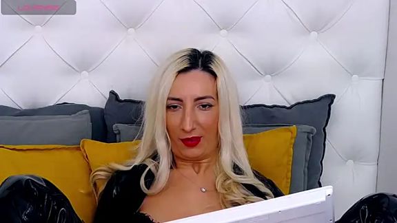 AylaLavine