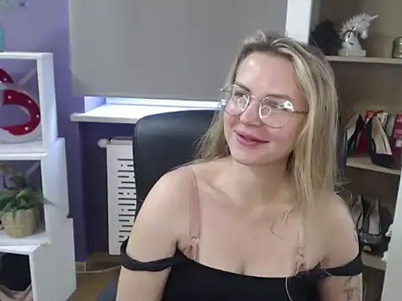 Zoey_Erotic