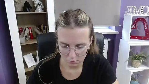 Zoey_Erotic