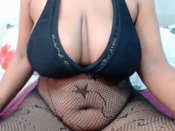 AREOLAKISSXX