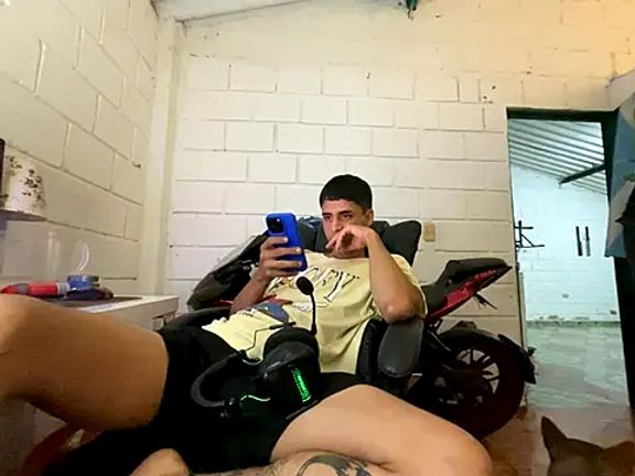 Max_TheHorseDick