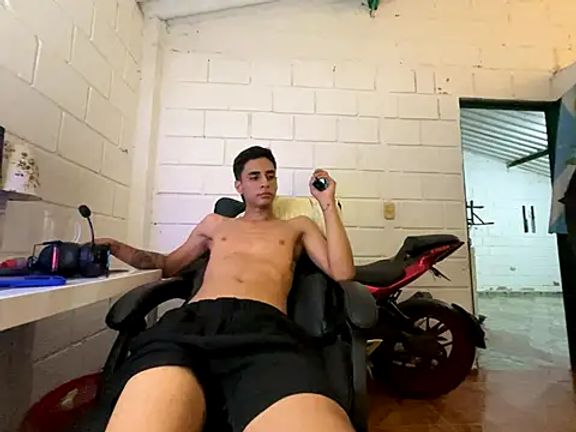Max_TheHorseDick